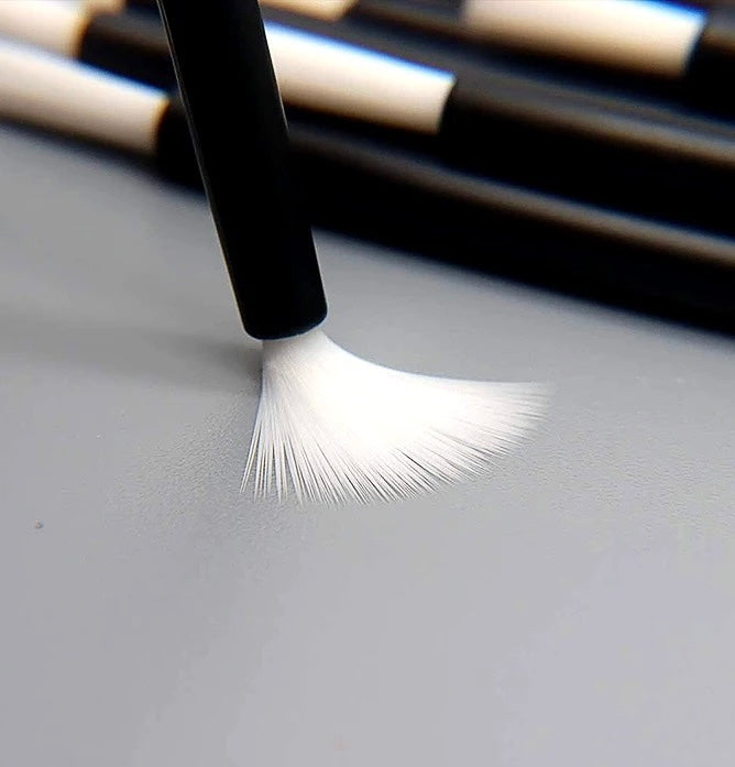 <tc>DISPOSABLE EYELASH CLEANSER BRUSHES (50)</tc>