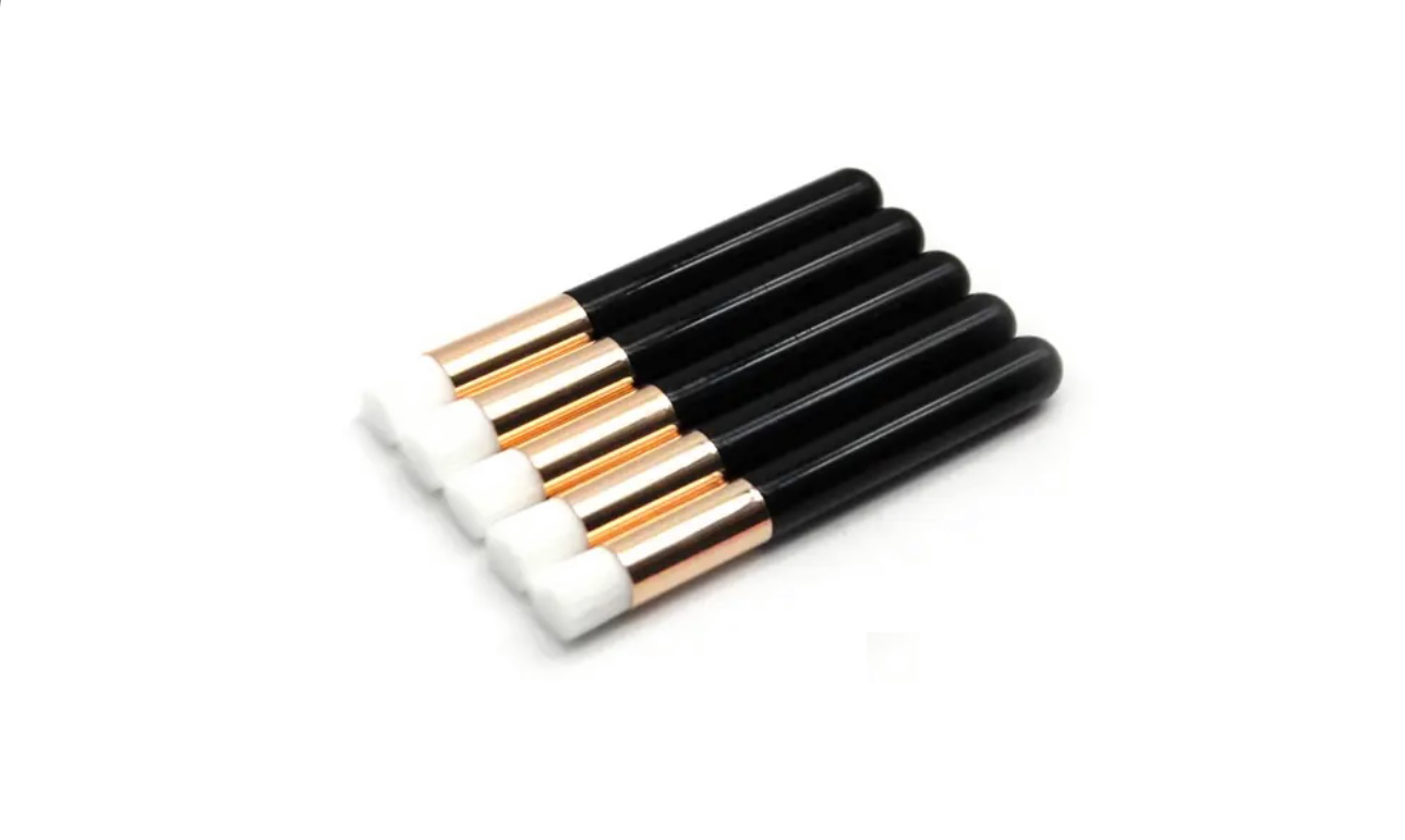 Mini Eyelash Cleansing Brush (5)